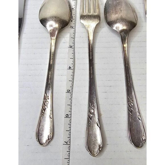 Wm. A. Rogers A1 Plus Oneida Ltd. Vintage Silverware Set - Picture 13 of 13